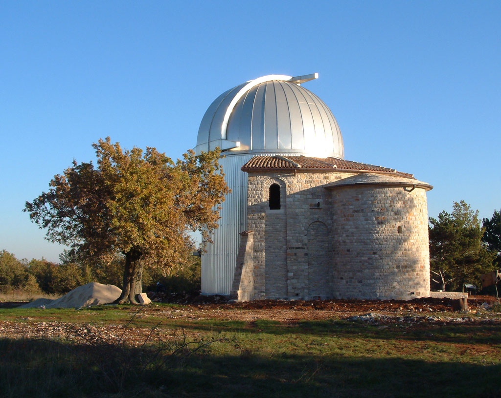 Pogled u nebo s tičanskog brda – predavanje astronoma Korada Korlevića u Filodrammatici