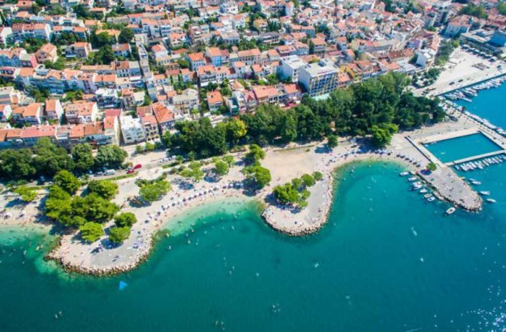 Pogledajte Crikvenički band aid:  Od murve do sv. Antona