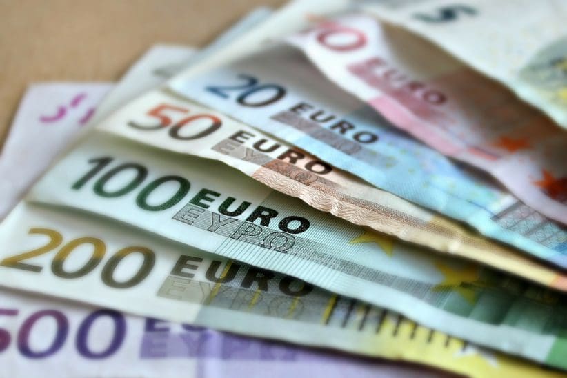 bank-note-209104_1920 (2)