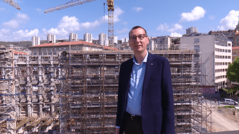 vlcsnap-2021-04-21-19h08m08s086