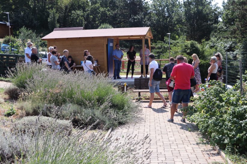 Primopredaja kucice u Rasadniku-1