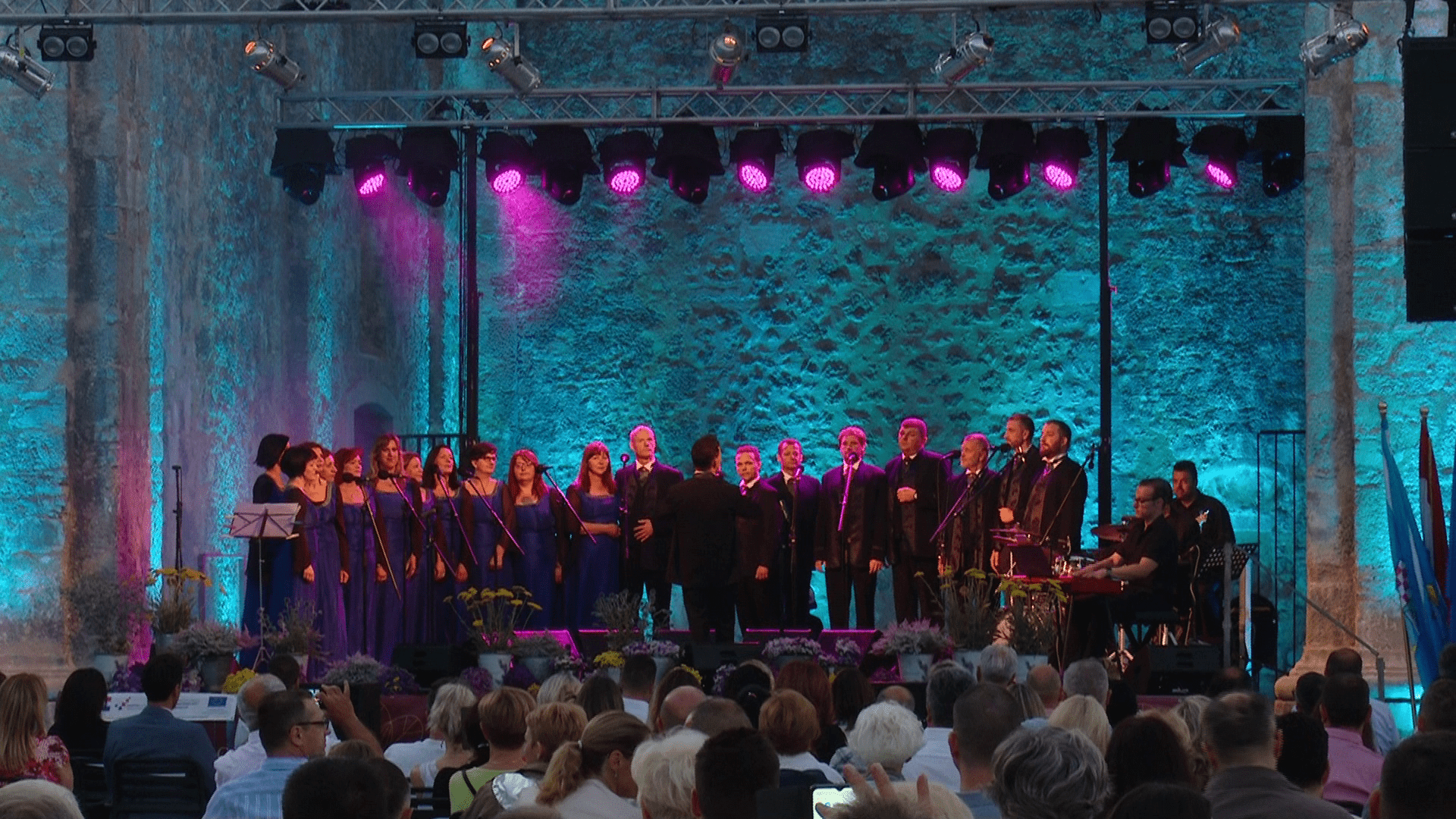 Na obnovljenoj Crekvini počelo 30. Kastafsko kulturno leto