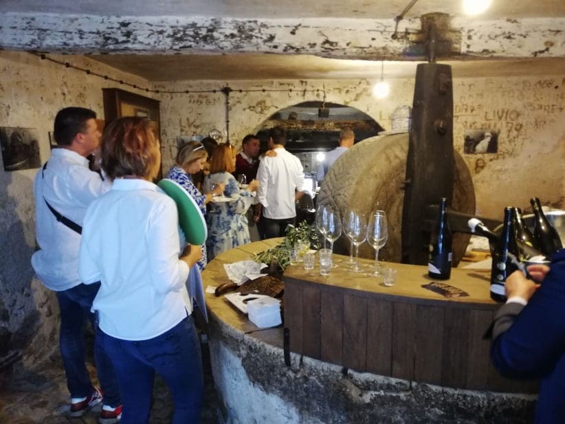 IMG-4ca7da26c56df5b47df7c5f7bf97b125-V