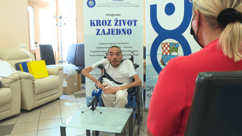 vlcsnap-2021-09-08-19h06m38s810