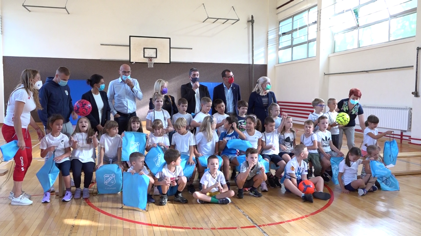 vlcsnap-2021-09-23-19h06m14s367