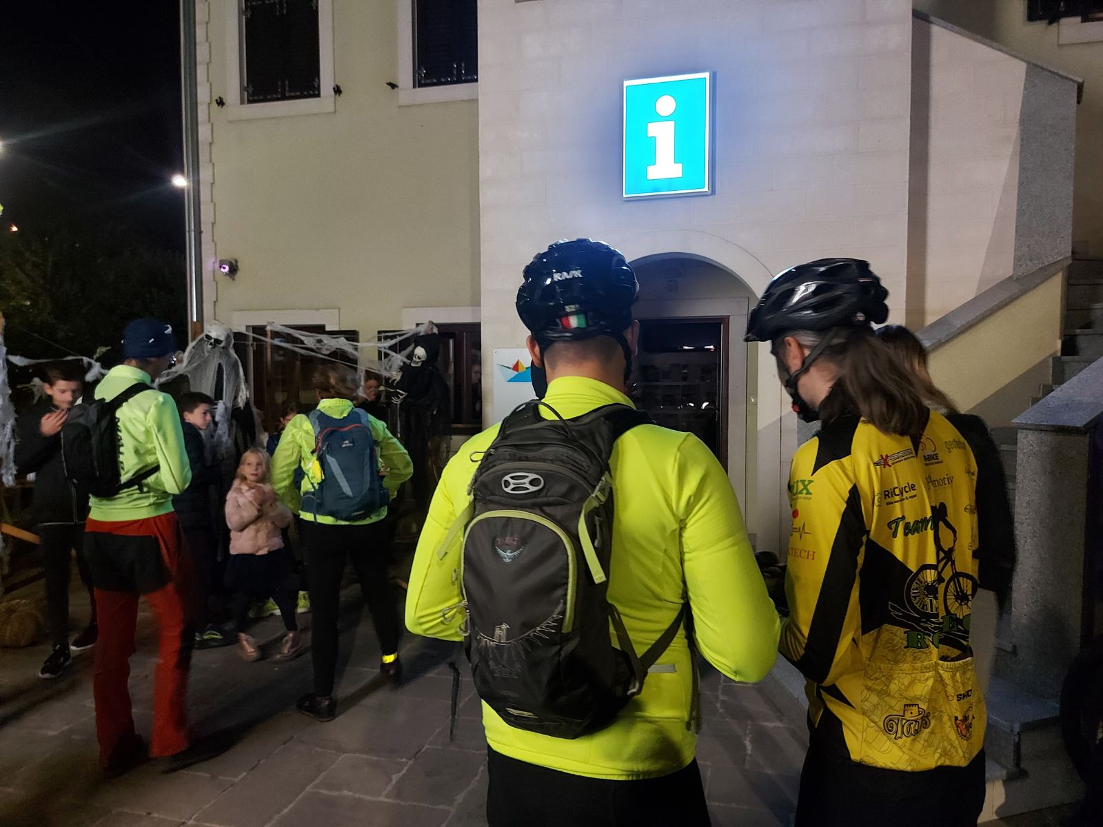 Helloween na biciklima:Noćna biciklistička tura kroz Kostrenu