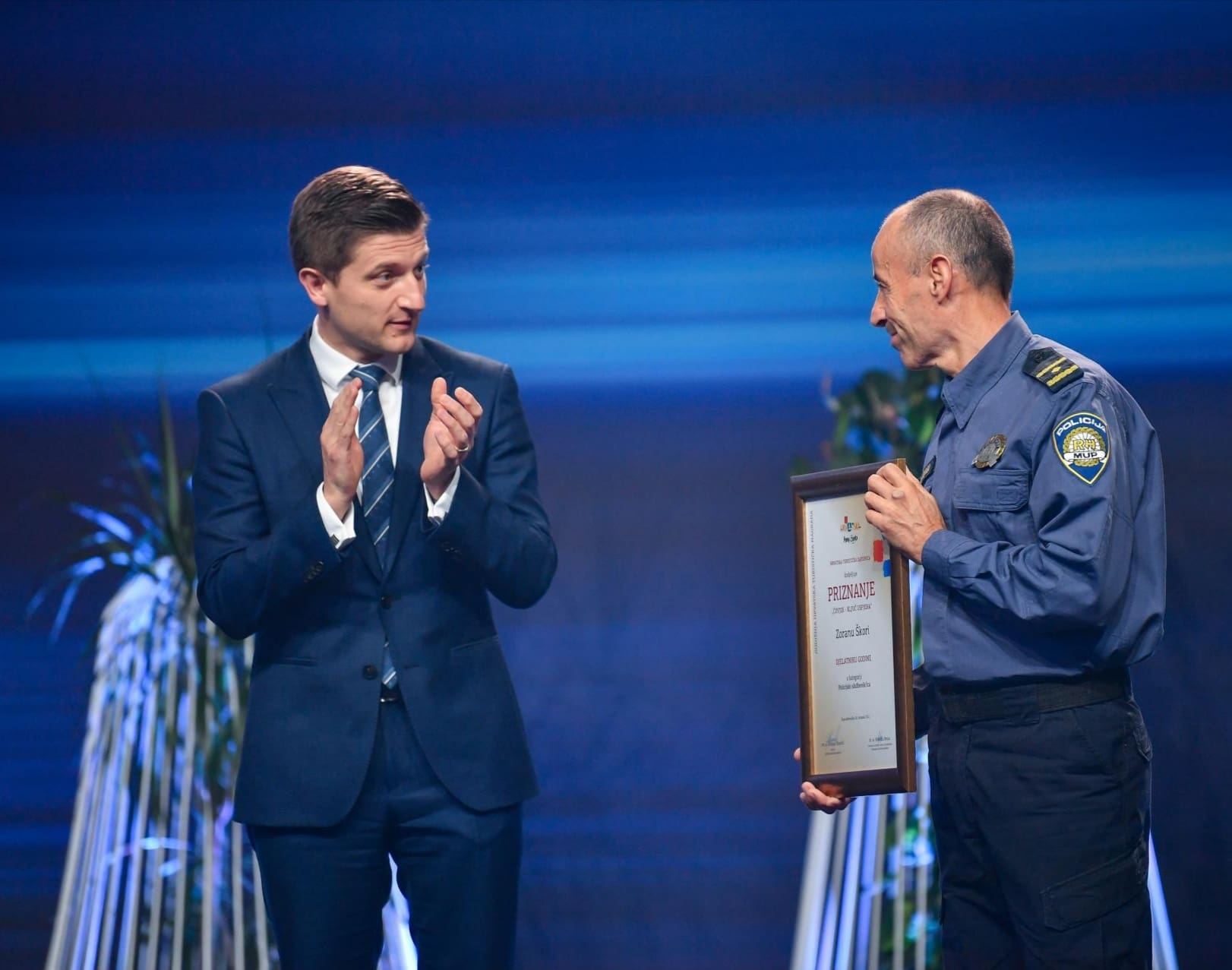 Pet turističkih nagrada za ljude u turizmu stiglo je na Kvarner: Zoran Škoro iz Crikvenice najbolji je hrvatski policajac