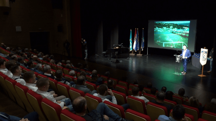 vlcsnap-2021-10-28-18h05m14s954