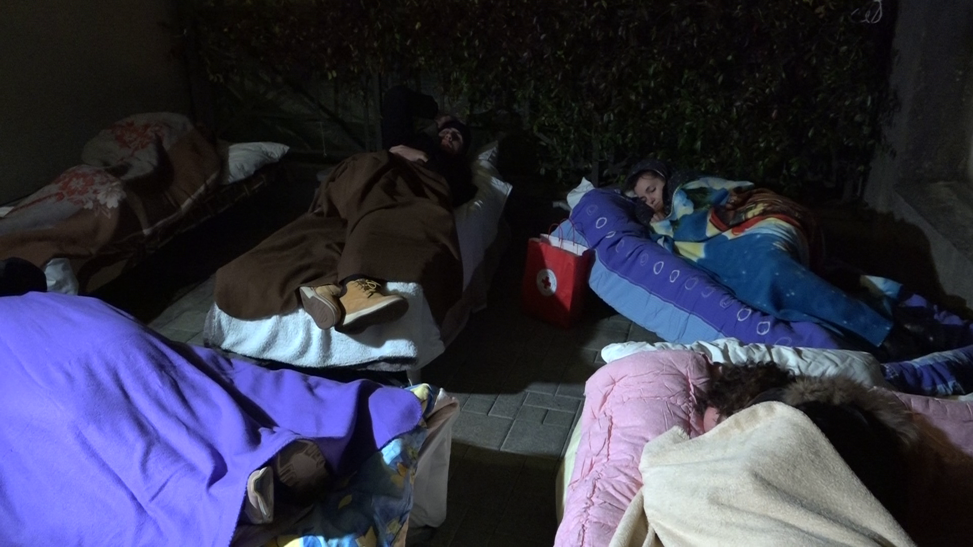 Noć pod zvijezdama:Spavanje na otvorenom u znak solidarnosti s beskućnicima