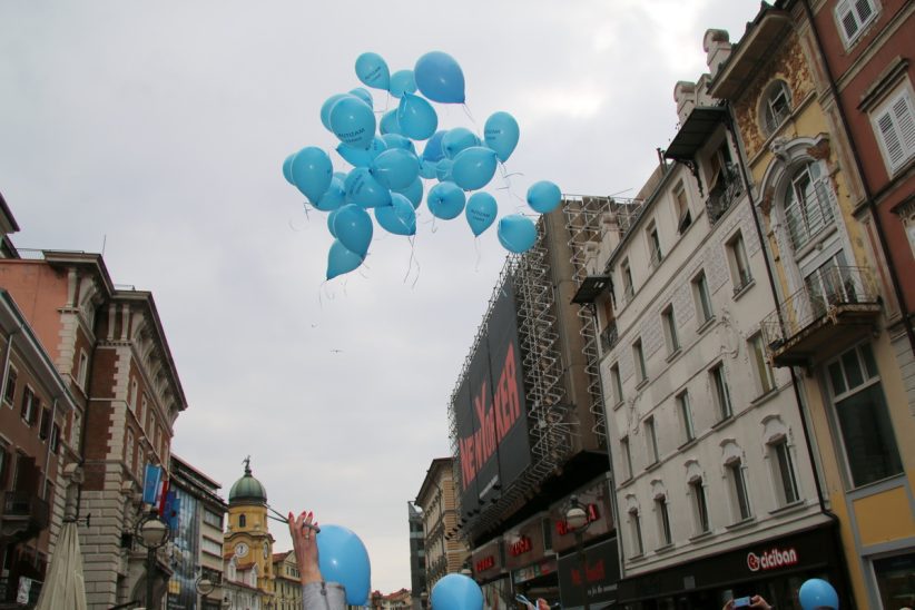 Simboličnim-puštanjem-balona-obilježen-današnji-Svjetski-dan-autizma-1-1