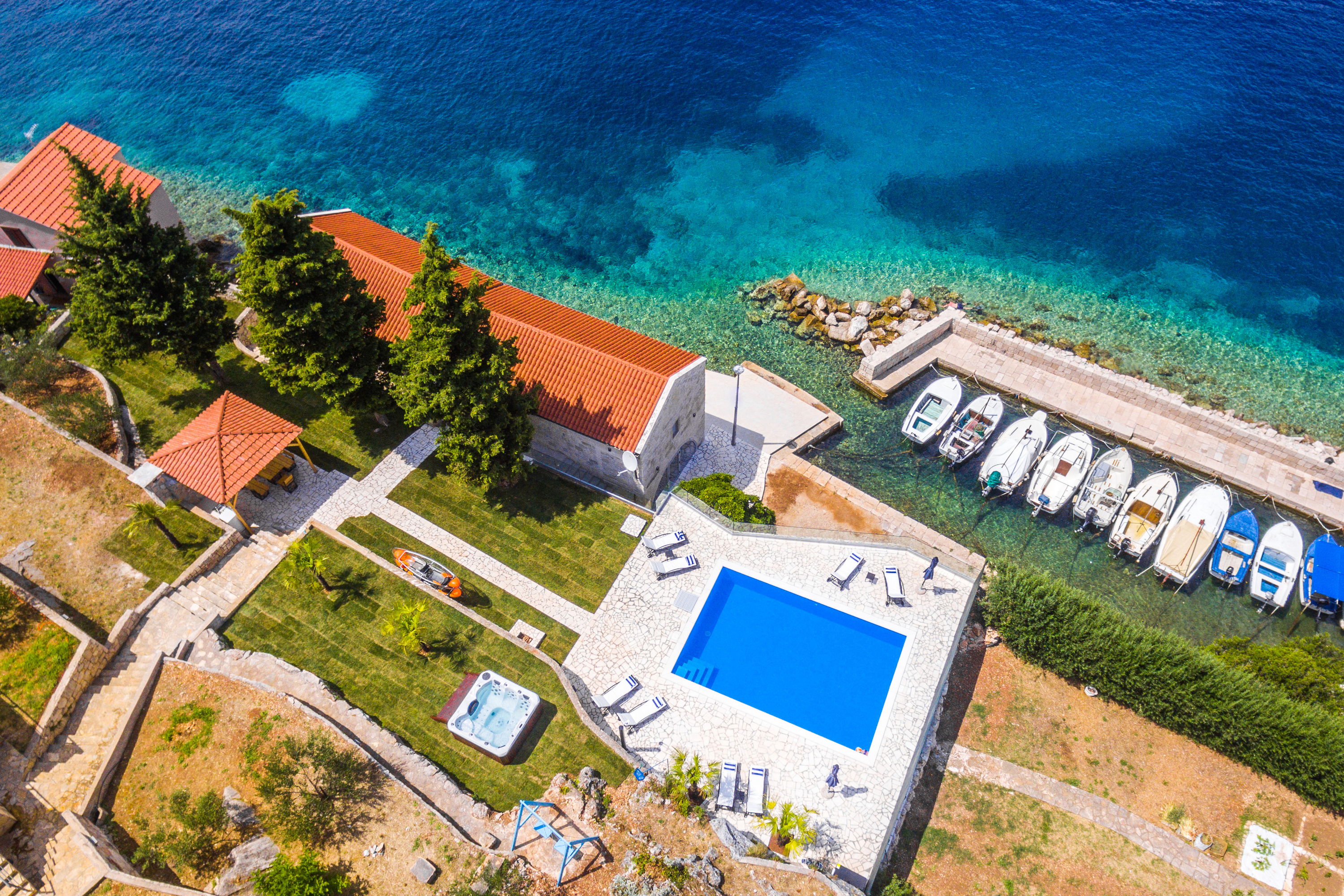 Atraktivan ljetni posao: Traže se dvije osobe za testiranje vile na Korčuli