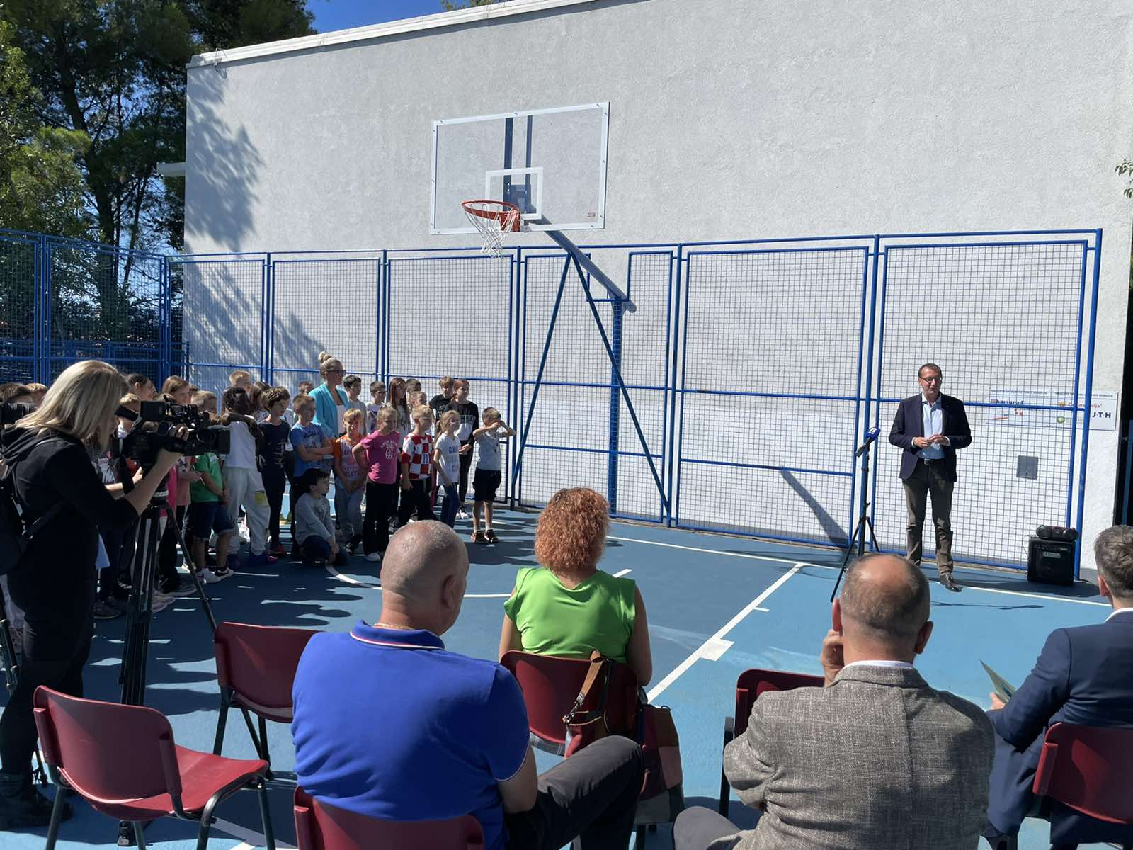 Obnovljeno igralište za košarku i odbojku u OŠ Kantrida – Kanal Ri