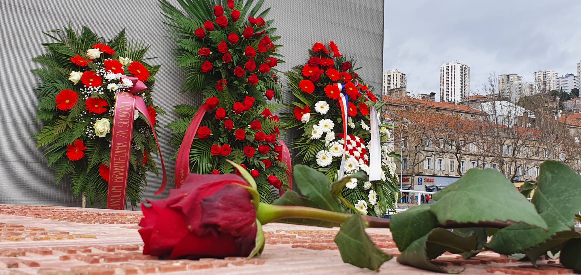 Dan sjećanja na žrtve Vukovara i Škabrnje
