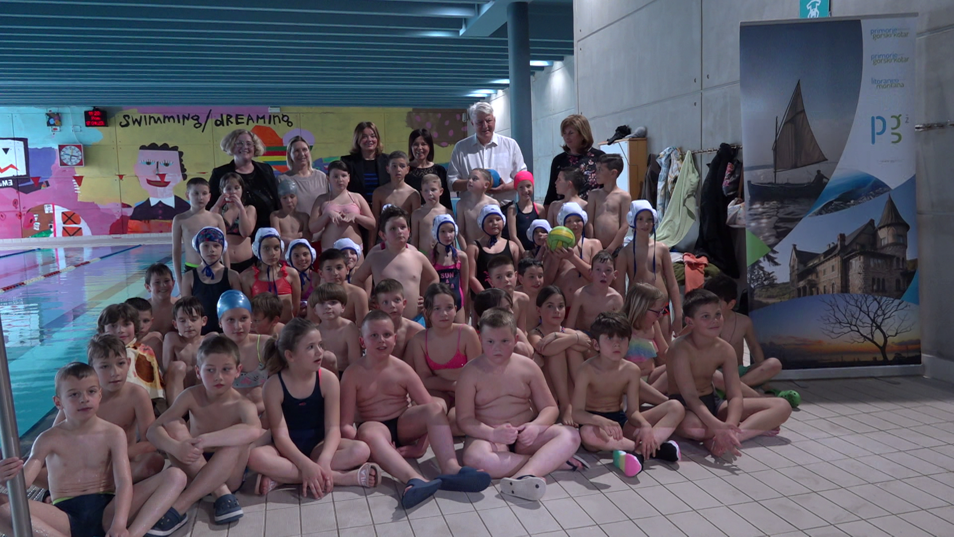 Učenici iz OŠ Čavle prvi završili županijsku školu plivanja