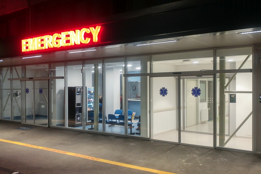 Ozlijeđena žena zatečena u Crikvenici prevezena u bolnicu, uhićen muškarac
