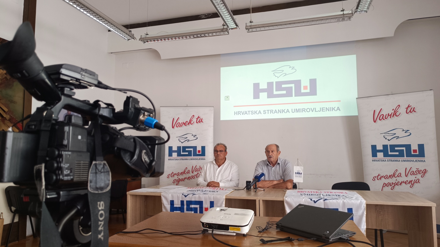 Umirovljenici traže veće mirovine i subvencioniranu prehranu po uzoru na saborske zastupnike