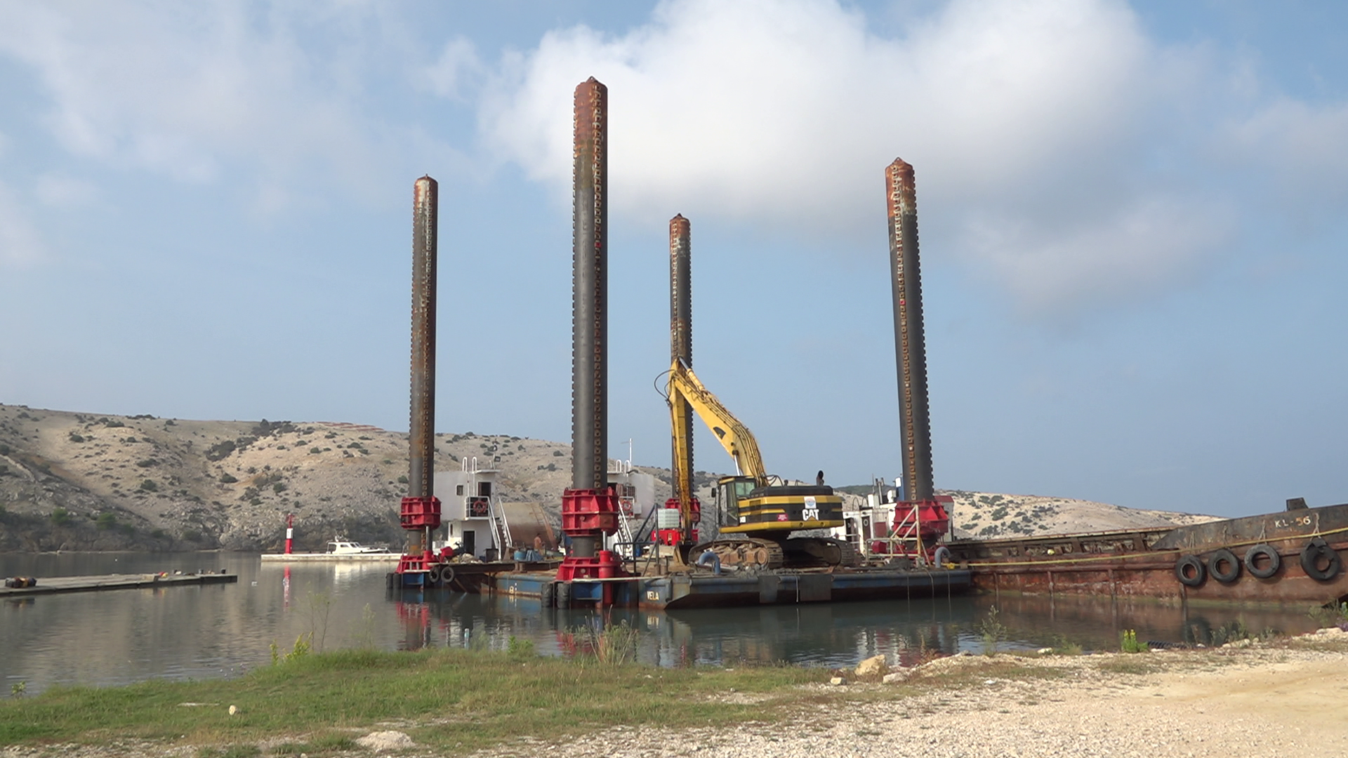 Rekonstrukcija i dogradnja luke Melak u Loparu