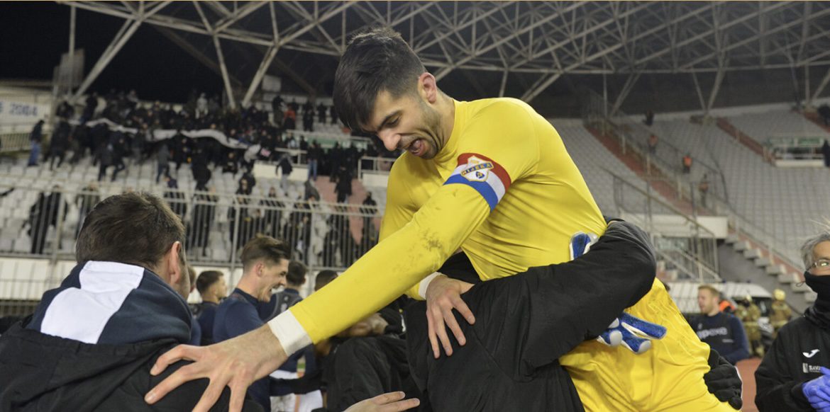 Nediljko Labrović potpisao za Augsburg