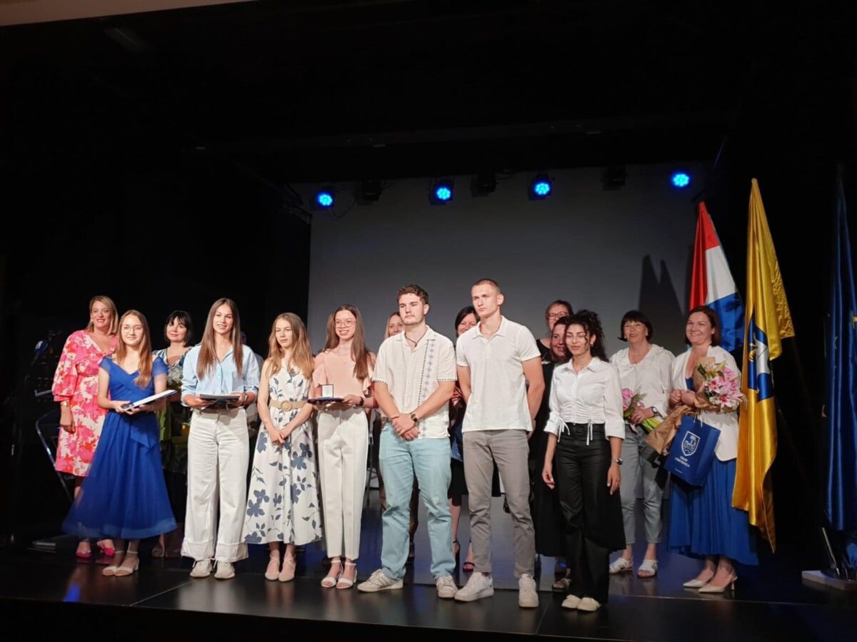 Grad Crikvenica nagradio najbolje učenike