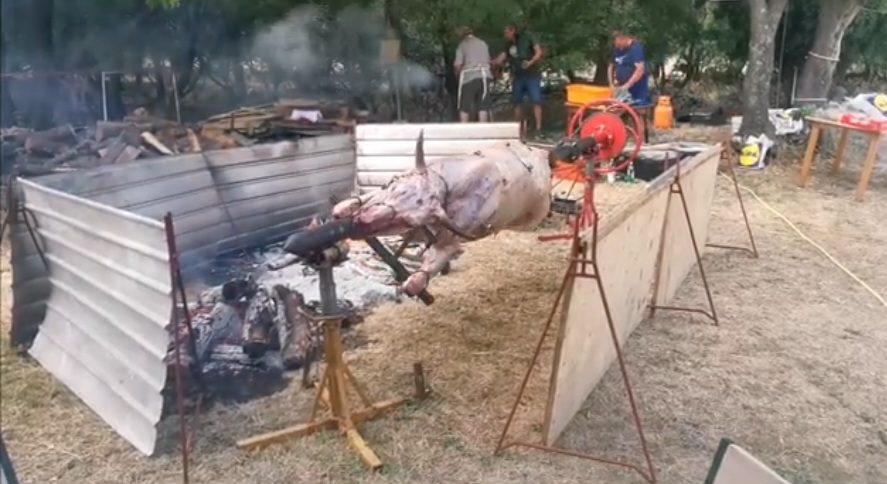 U Ledenicama se vrti vol od 450 kilograma i slavi blagdan Majke Božje od Karmela