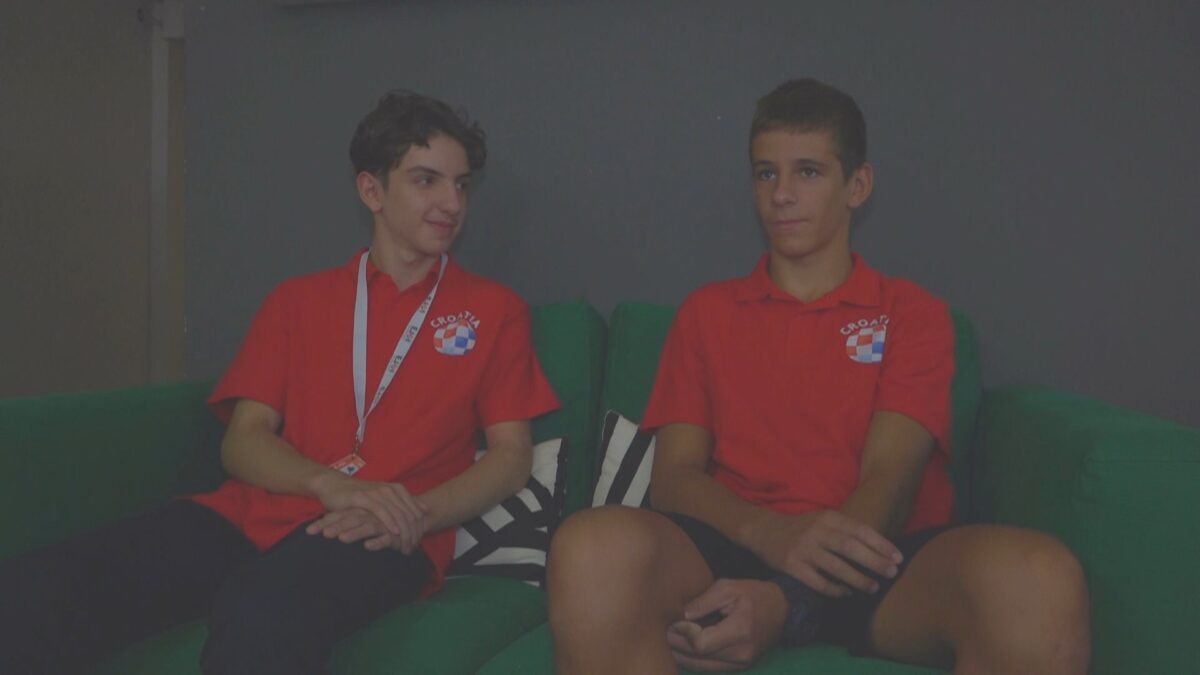 Srebro je stiglo u Rijeku! Borna Gudac i Nikola Vlašić vratili su se s Europske juniorske informatičke olimpijade