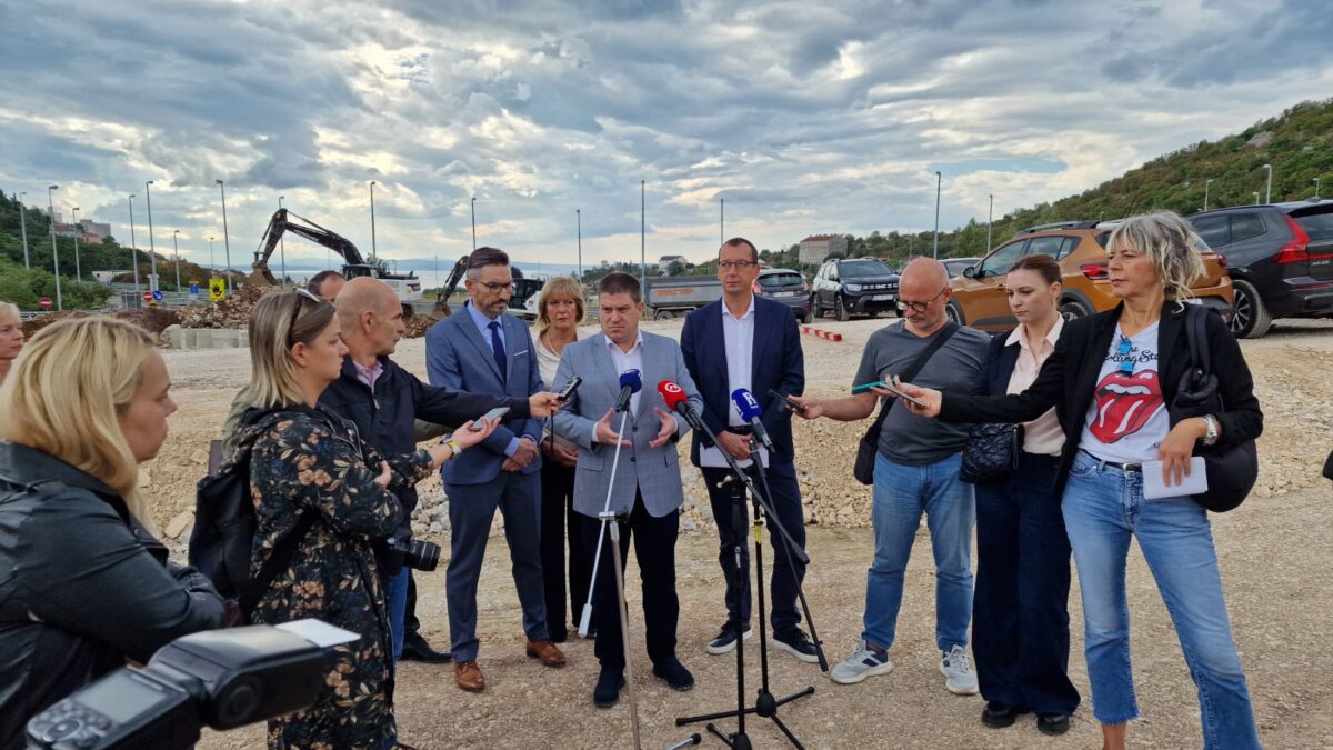 Ministar Butković: Dva kružna toka na čvoru Škurinje  bit će gotova do svibnja 2025.