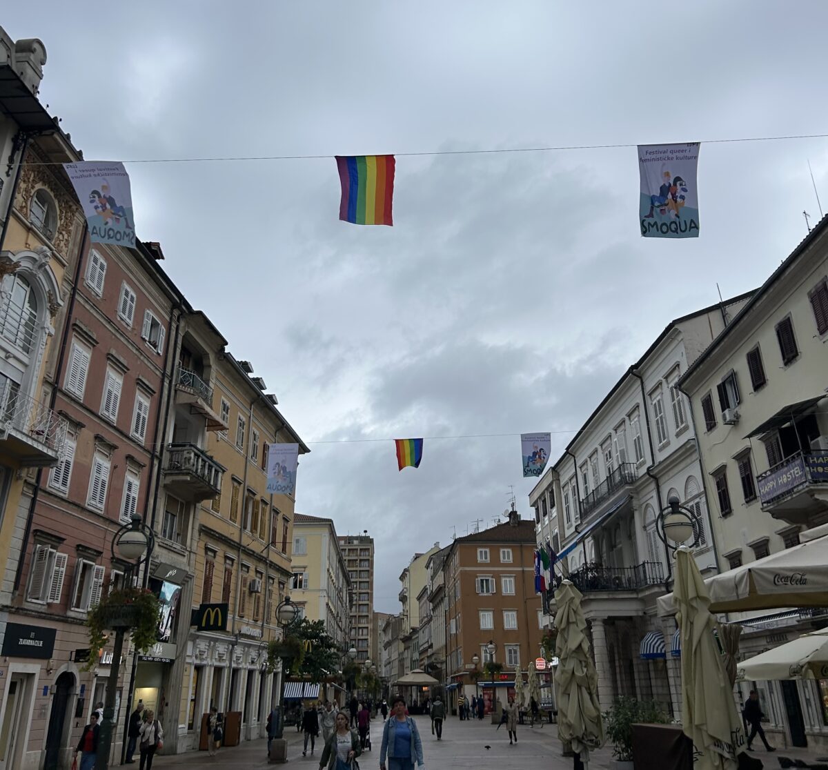 Korzo u duginim bojama: U Rijeci danas počinje Festival Smoqua