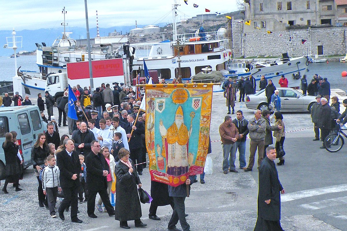 Bura mijenja program hodočašća pomoraca u Kraljevicu: Brod Sfera neće isploviti