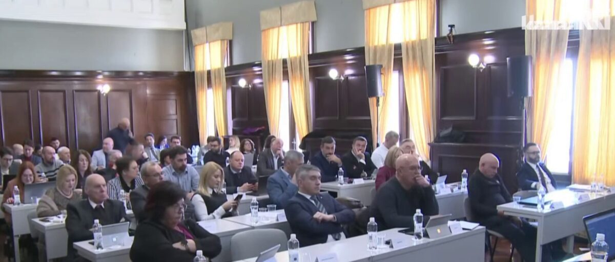 Županijski vijećnici raspravljali o rastućem onečišćenju i buci iz Ininih postrojenja na Urinju