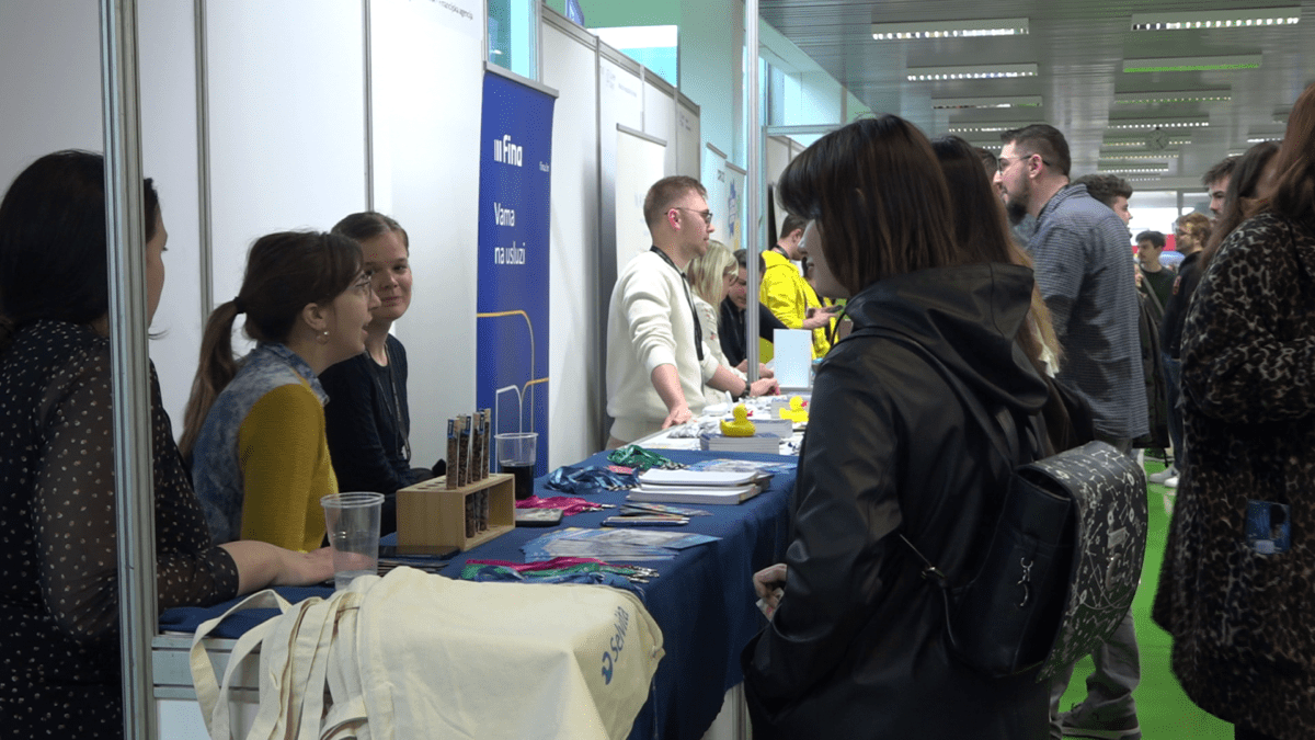 Što nakon fakulteta: Studenti priželjkuju plaće od 1000 do 1500 eura