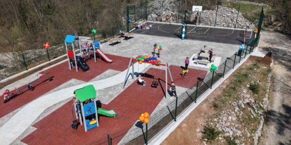 U matuljskom naselju Principi otvoreno novo igralište