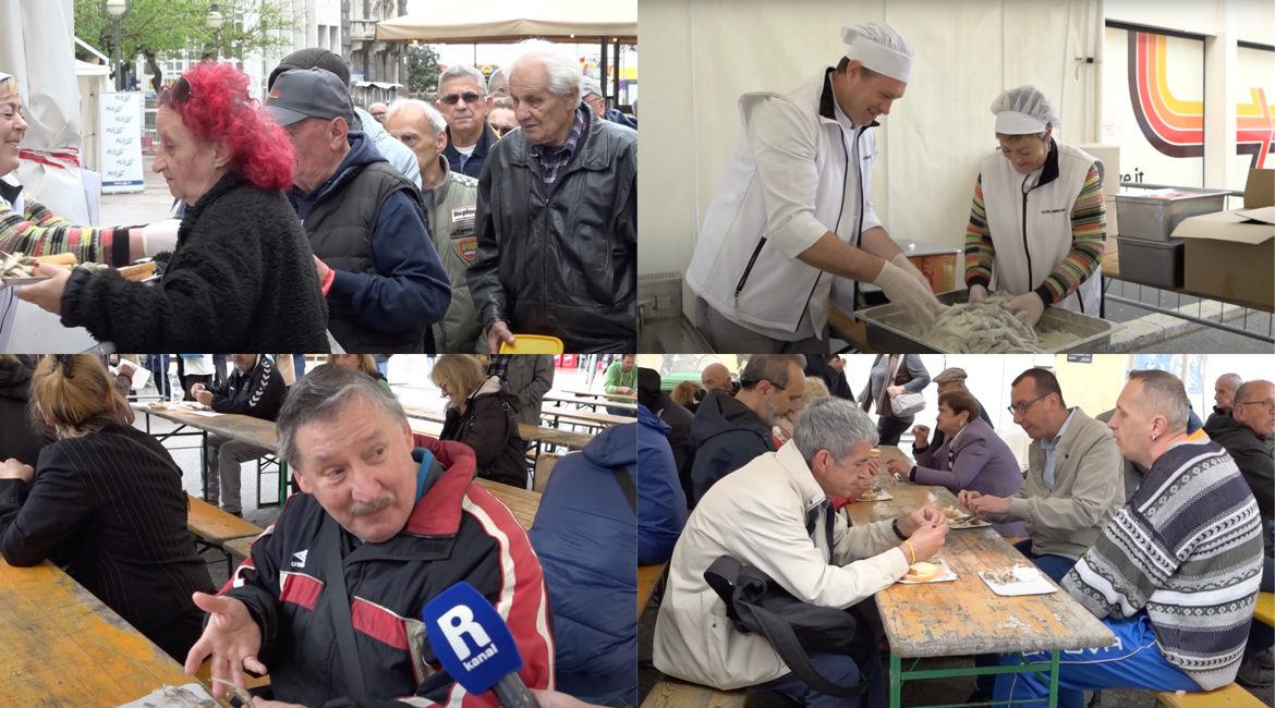 Veliki Petak na Korzu: Građanima tradicionalno podijeljena marenda 