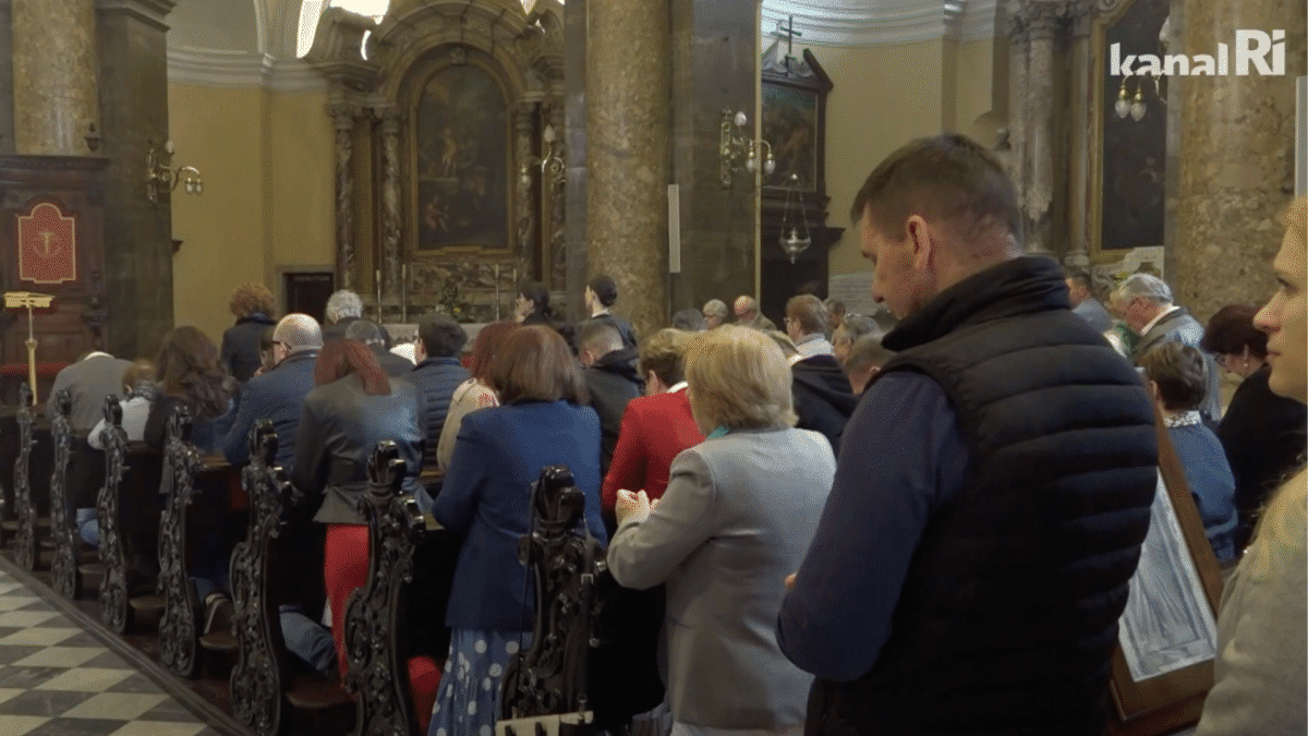 Riječani Uskrs proslavili na svečanoj misi u Katedrali sv. Vida