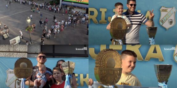 Dupla kruna na Korzu: Od beba u naručju do vjernih navijača – svi čekali u redu za sliku s trofejima
