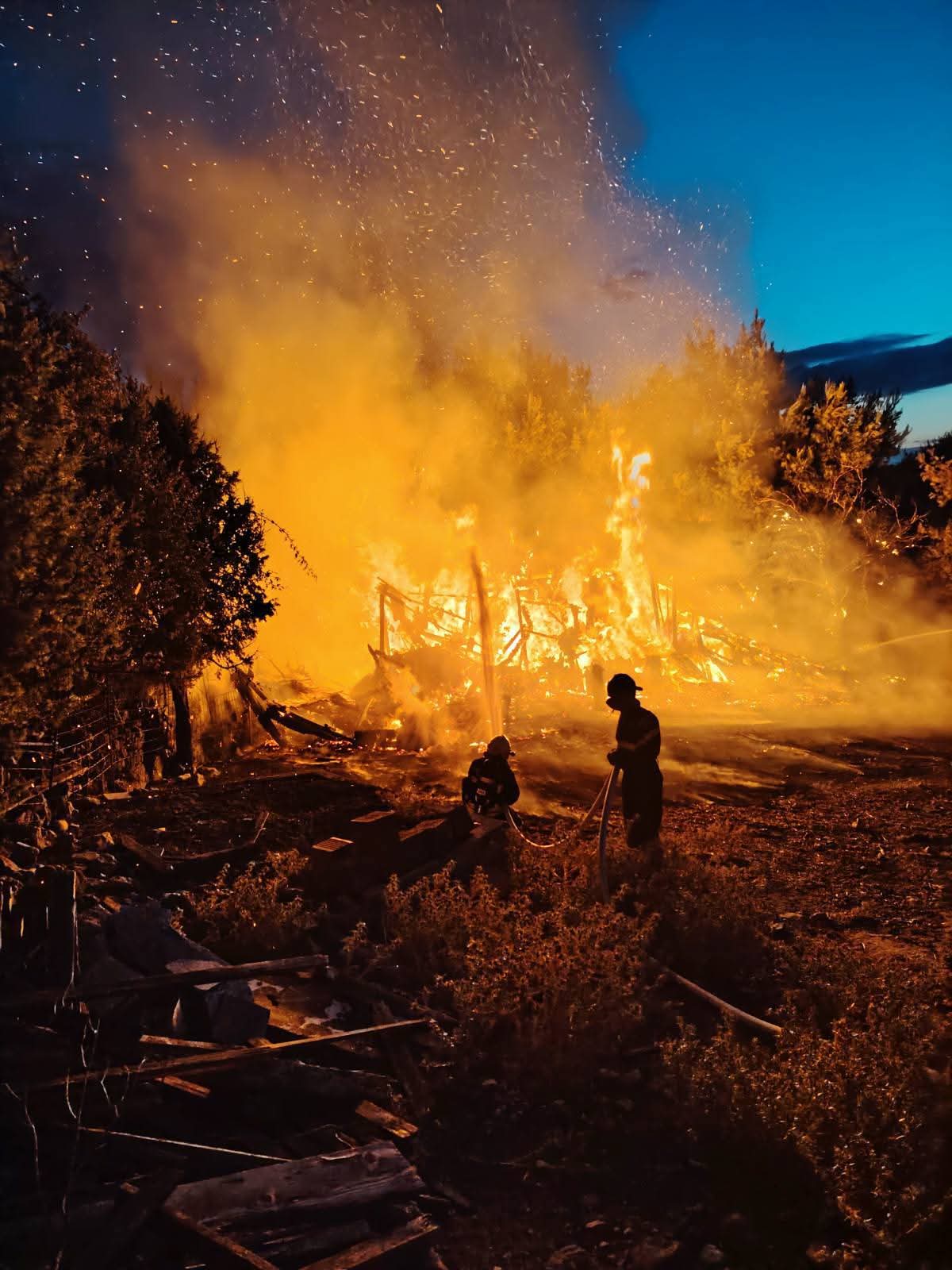 U Loparu izgorjela štala, spašeno 20 ovaca