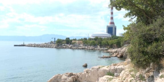 Prvi koraci prema rješenju? Održan sastanak o stanju u rafineriji Urinj