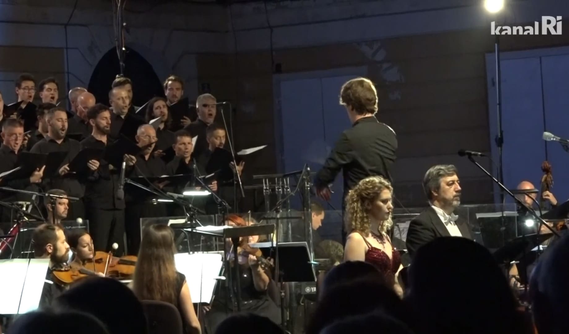 Glazbeni spektakl “Carmina Burana” oduševio Rijeku i zatvorio Riječke ljetne noći
