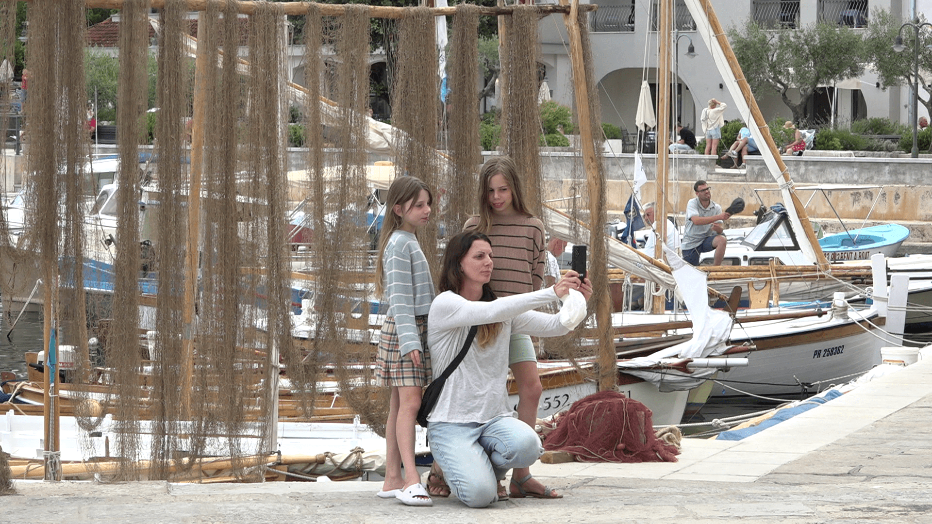 Mošćenička Draga bilježi porast turističkih noćenja: Gosti uživaju u kombinaciji mora, sunca i izvrsne hrane