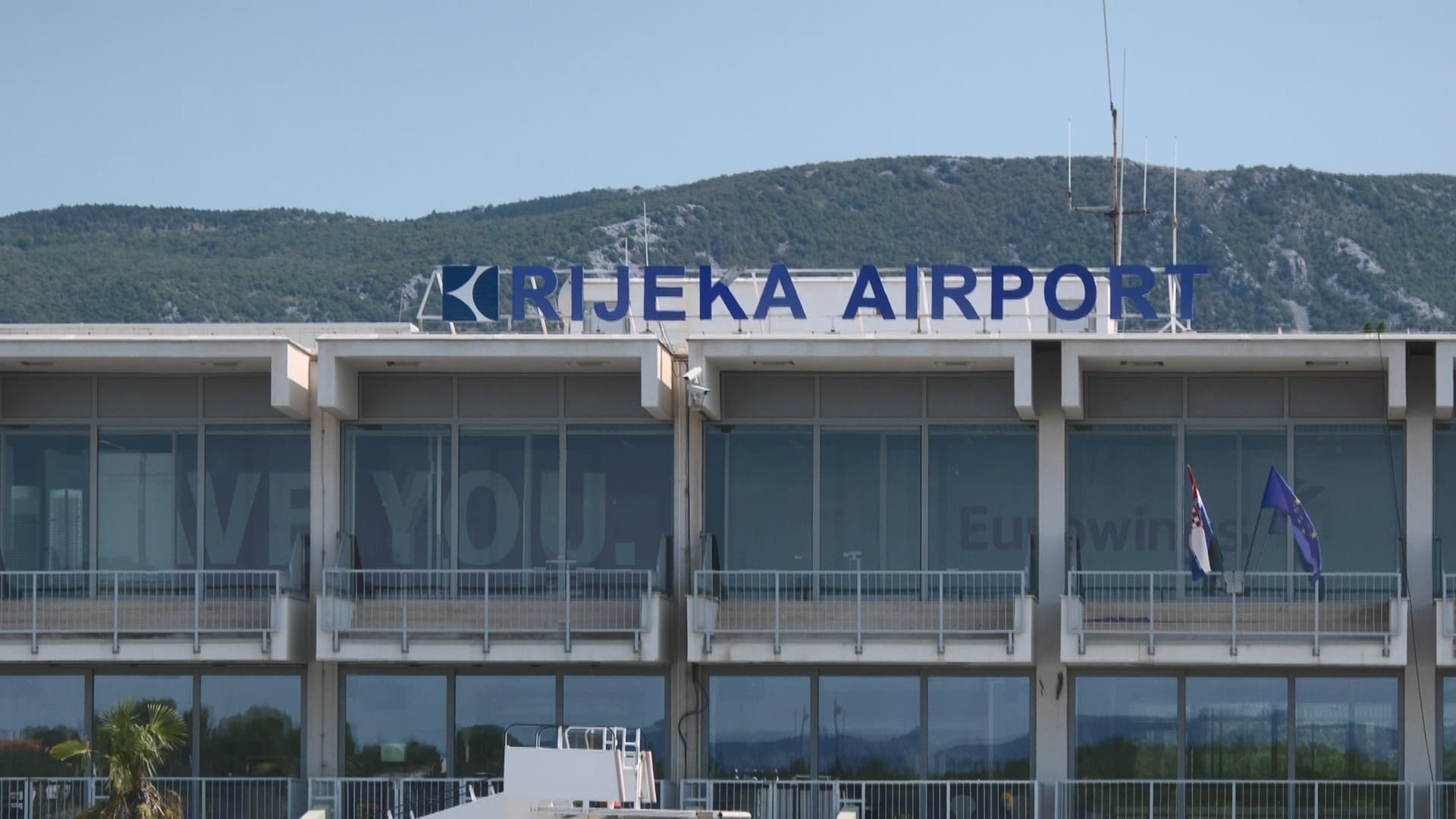 Zračna luka Rijeka broji više letova, ali manje putnika