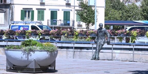Stanovnici zaprepašteni: Bludne radnje u centru grada
