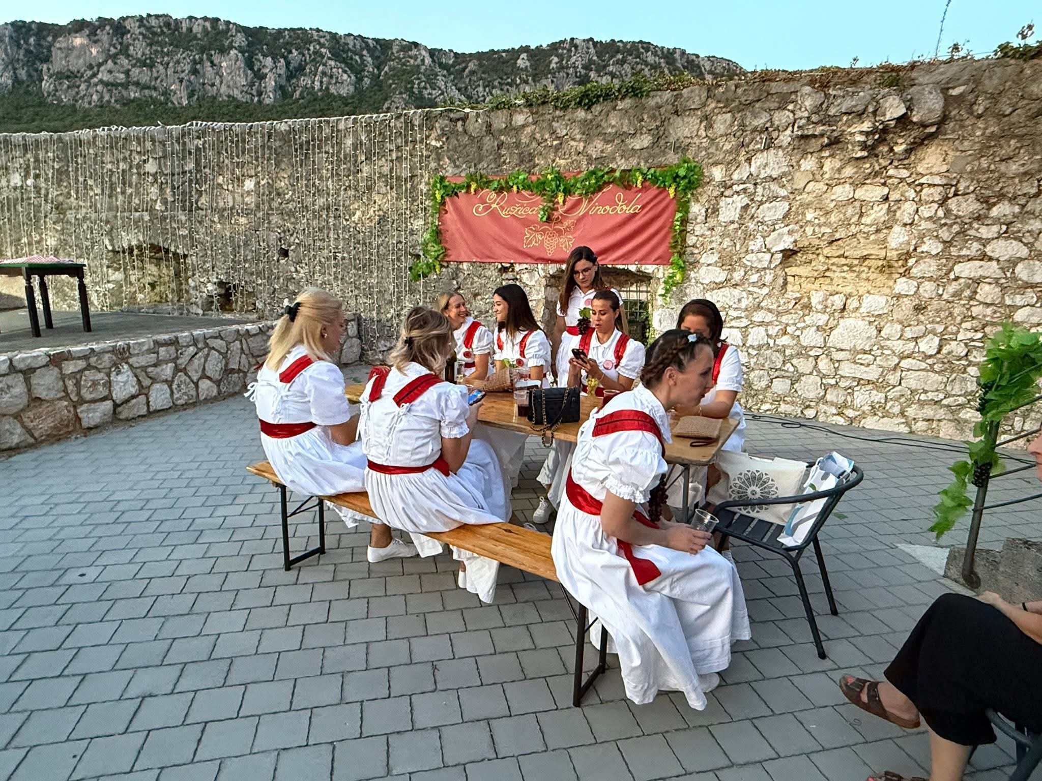 Ružica Vinodola: Izmjene programa zbog kiše