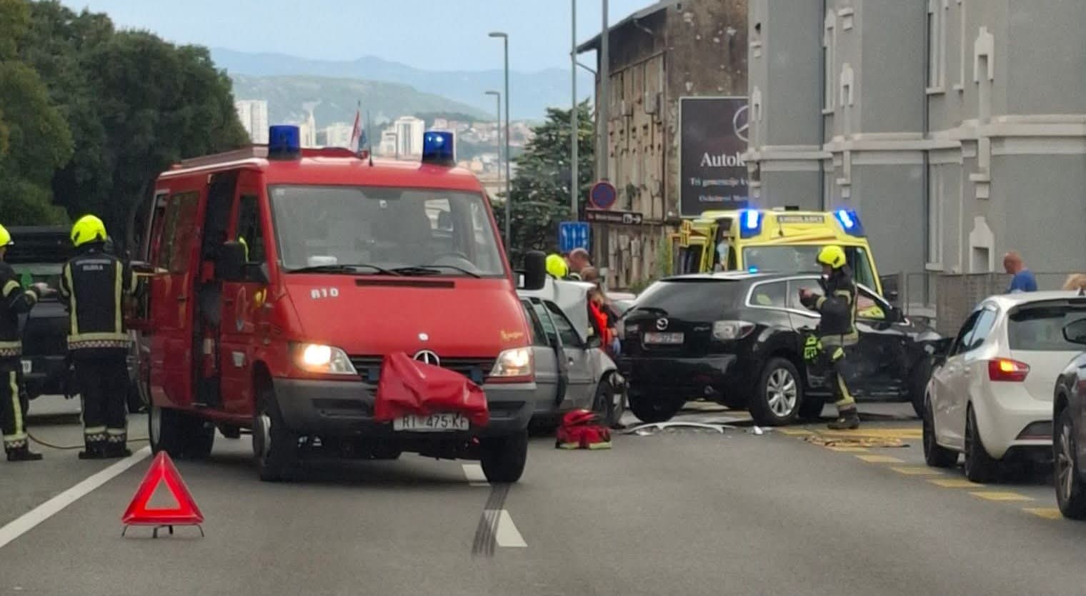 Prometna nesreća u Zvonimirovoj ulici