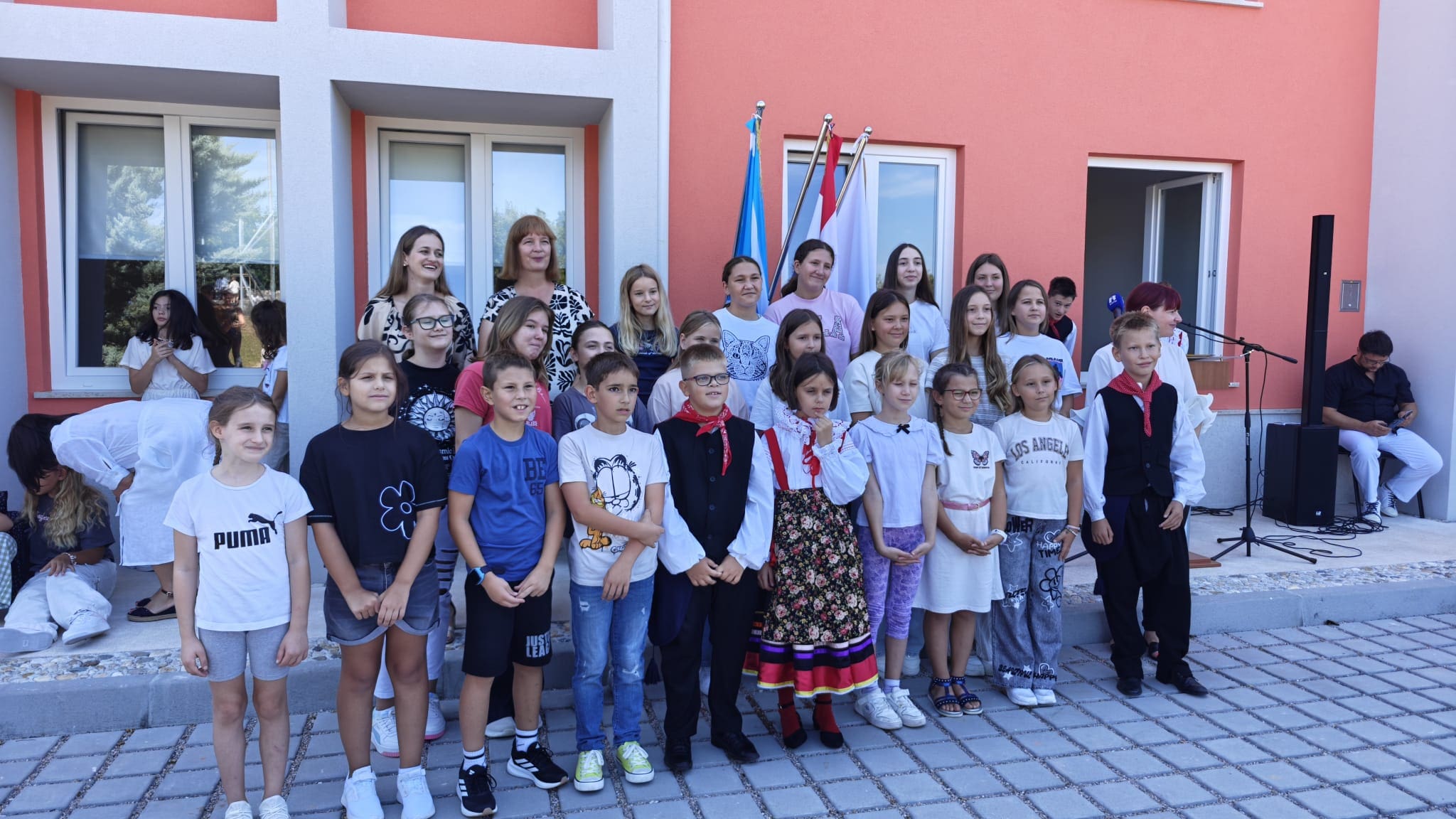 U Dobrinju je svečano otvoren nadograđeni dio  Područne škole Dobrinj