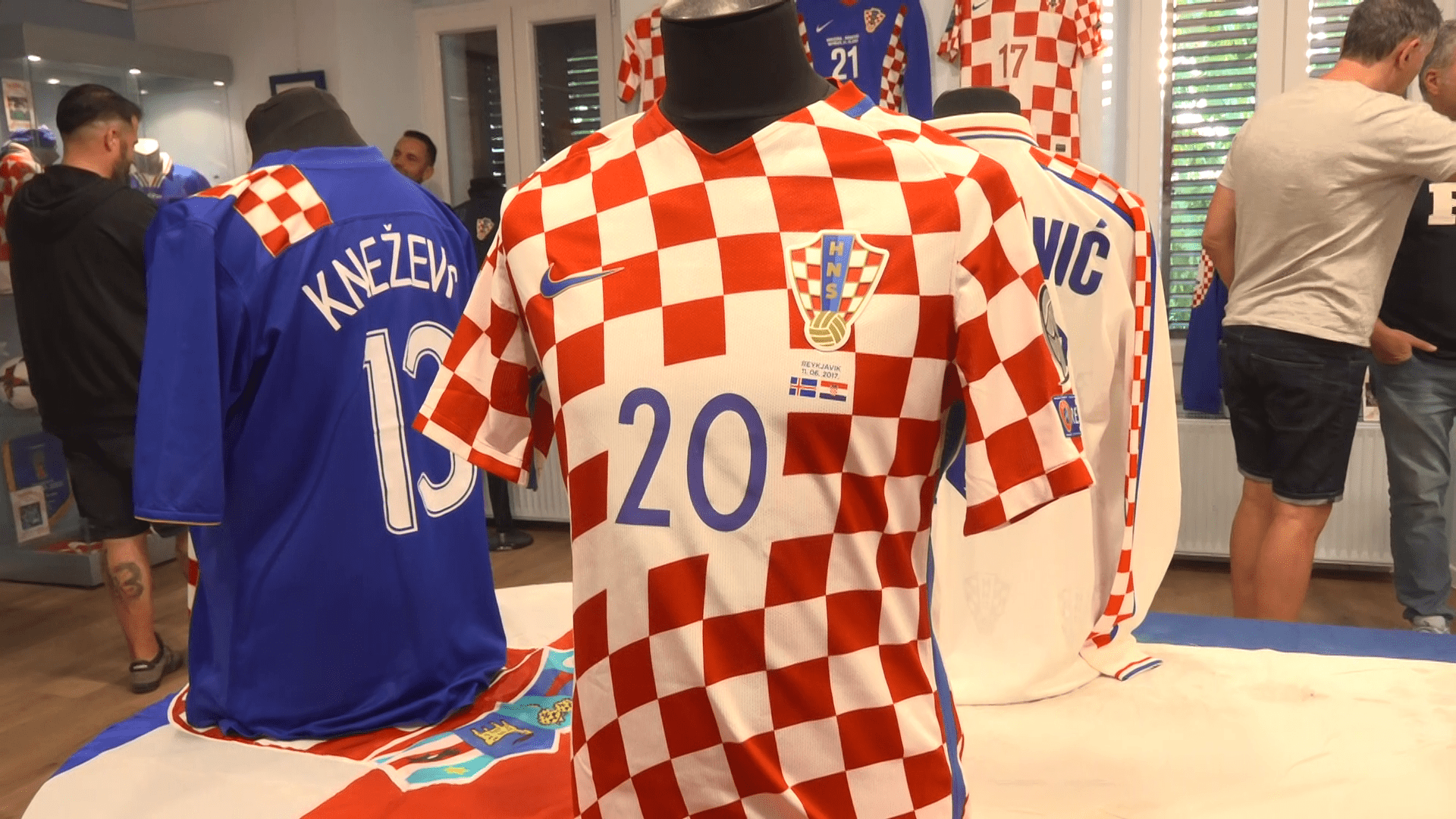 Izložba memorabilija Hrvatske nogometne reprezentacije iz ormara Mišela Budimilića