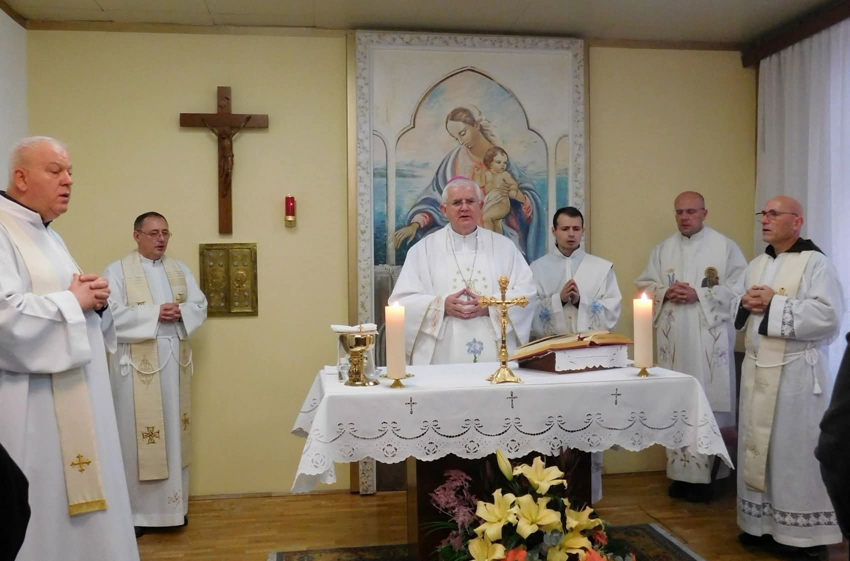 Blagdan Gospe od Zdravlja u KBC-u Rijeka: Misno slavlje predvodio nadbiskup Mate Uzinić