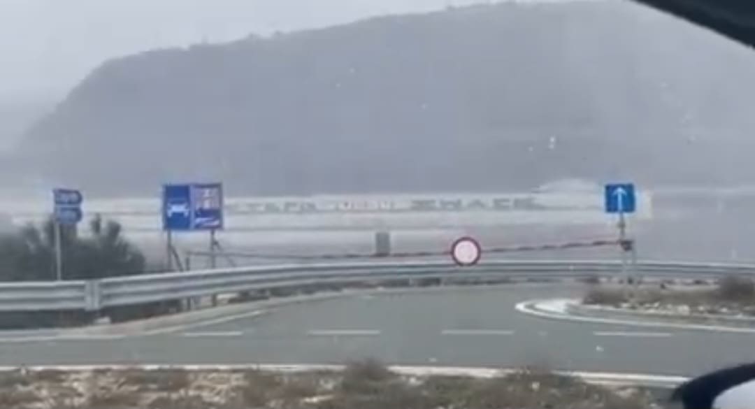 Olujni vjetar stvara poteškoće u prometu