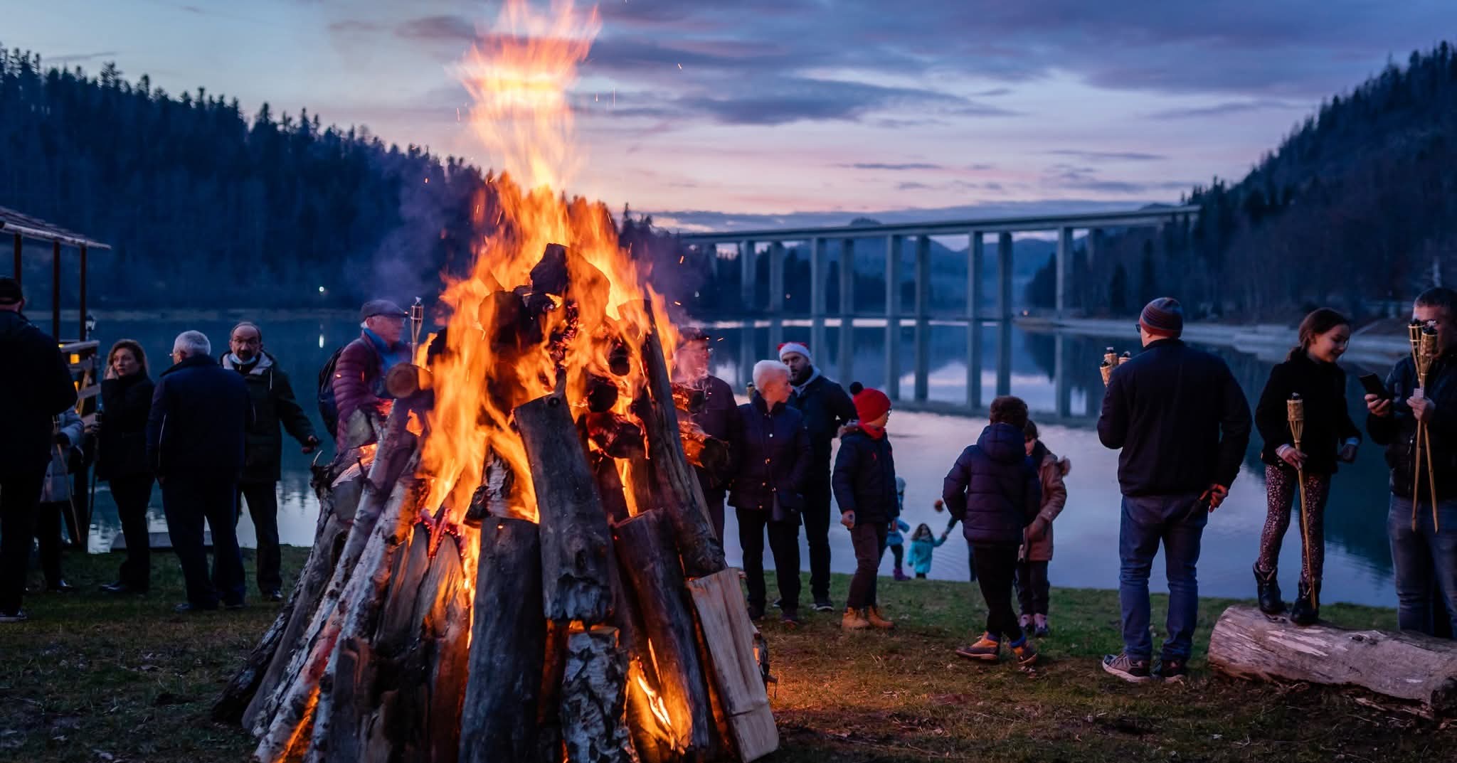 U Fužinama tradicionalna šetnja pod bakljama 30.prosinca