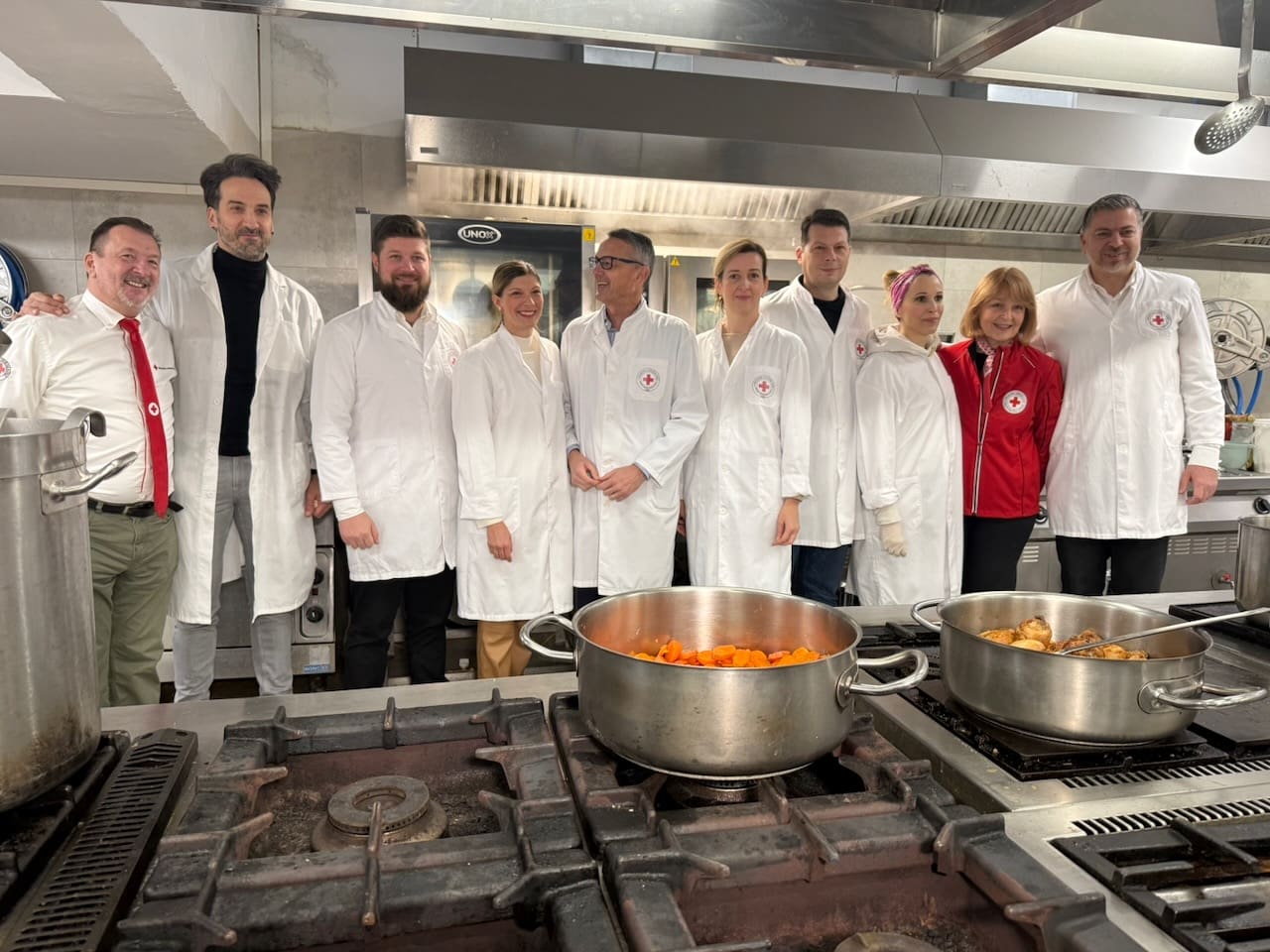 Saborski zastupnici kuhali u Crvenom križu za beskućnike i potrebite