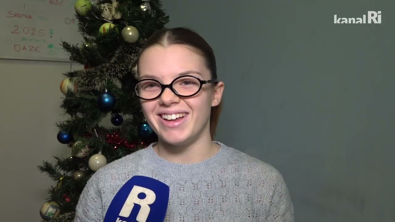 Mladi donijeli blagdanski osmijeh korisnicima prihvatilišta za beskućnike