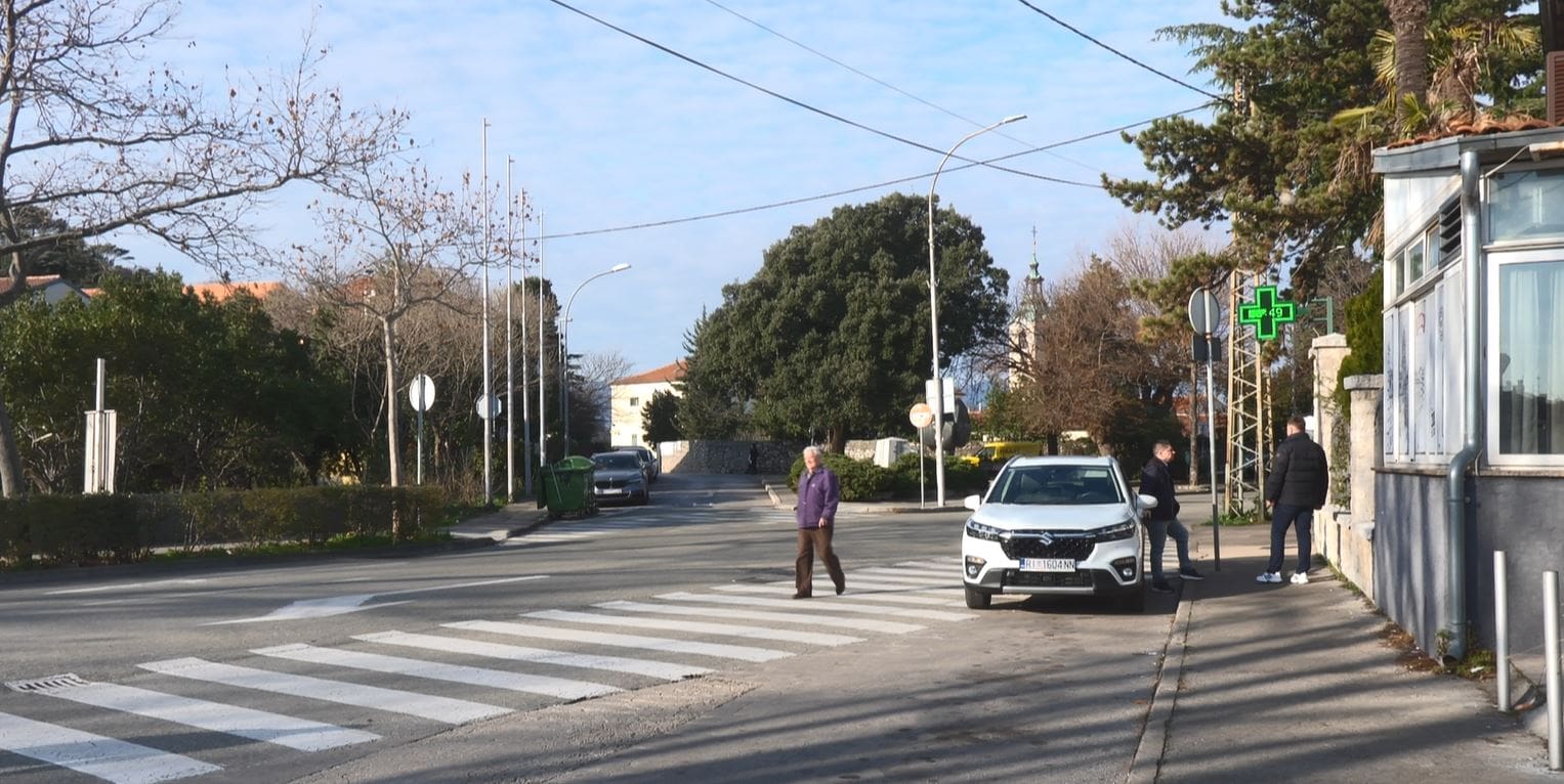 Policija o pucnjavi na Trsatu: Bio je to pokušaj ubojstva, osumnjičena trojica građana